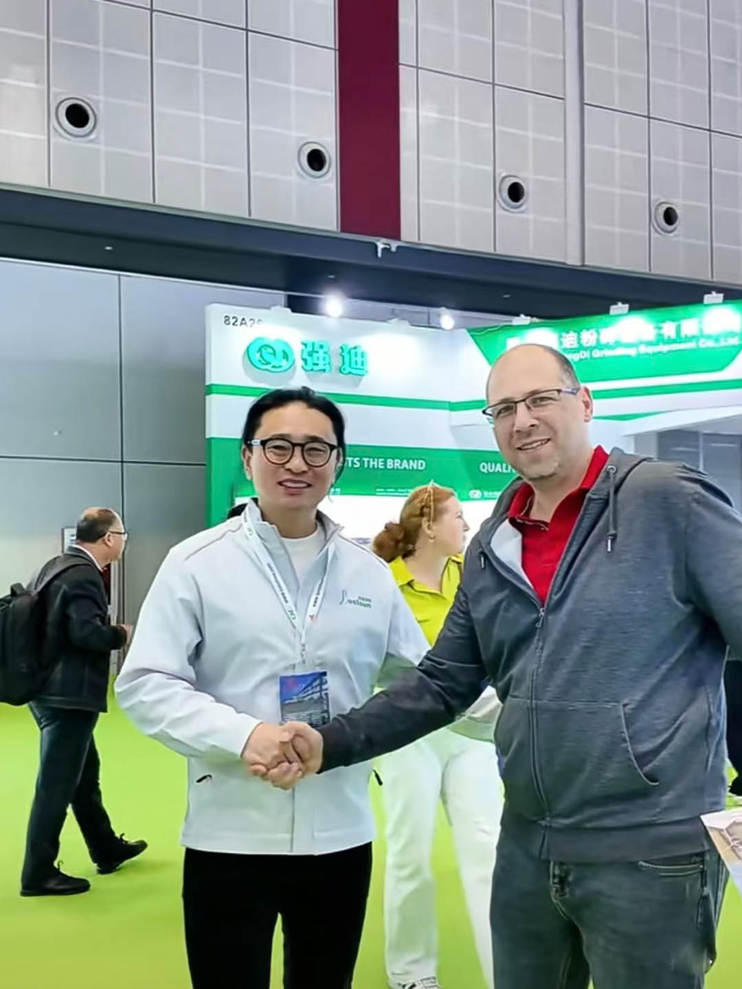 Exhibition group photo2